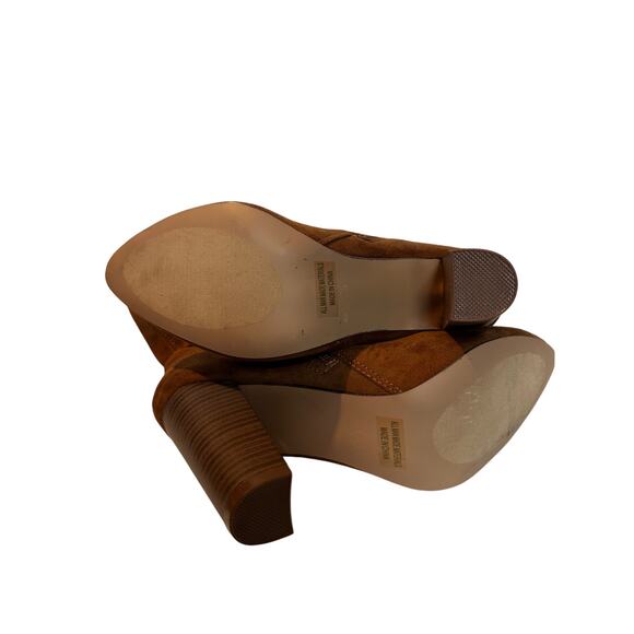 Size 9 Brown Faux Suede Pull On MidCalf Pointed Toe Block Heel Bootie Fall Boot - Picture 7 of 9